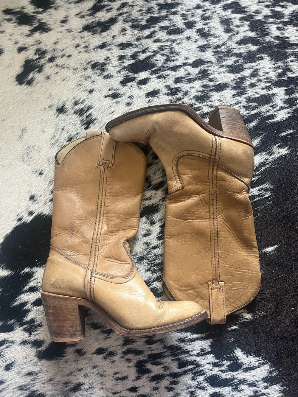 Women's Tan Leather Western Heeled Boots